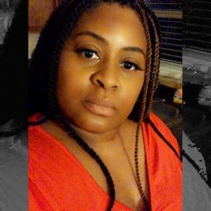 Meet your Posher, Naomi